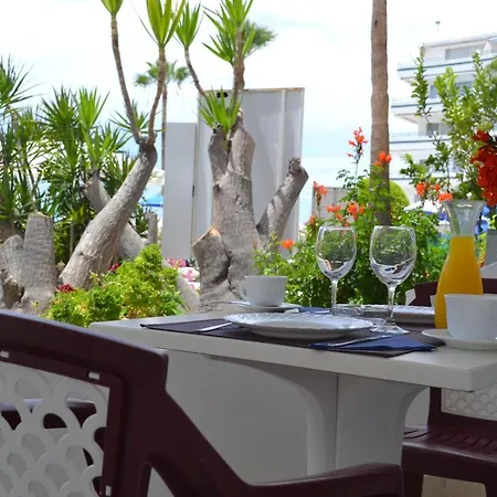 Apartmanhotel Garden Atlantis En Club Atlantis 3*